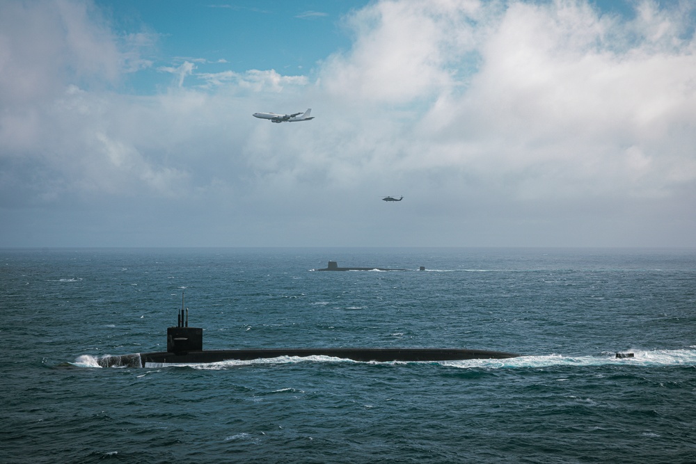 U.S.-United Kingdom Submarine Forces conduct bi-lateral at sea training