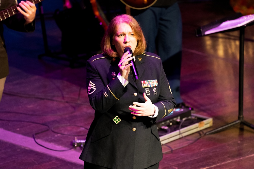 323d Army Band spreads cheer during holiday concert