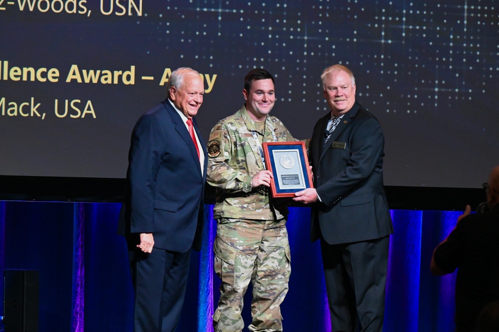 350th Spectrum Warfare Wing Crows awarded at AOC