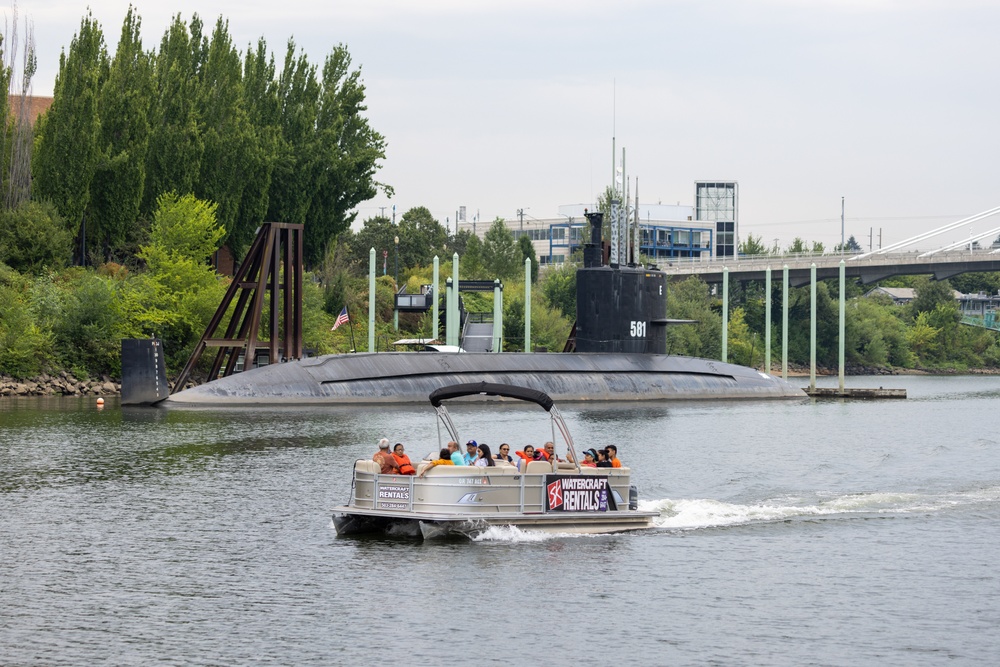 Recreation on the Willamette River, Ore.