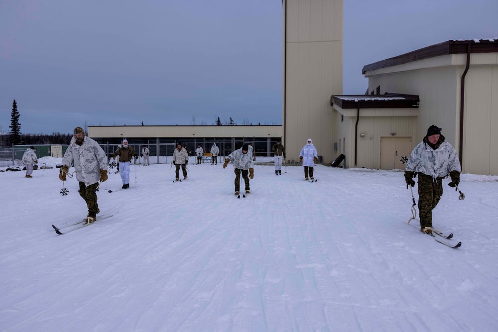 2d Reconnaissance Battalion Participates in Cold Weather Training