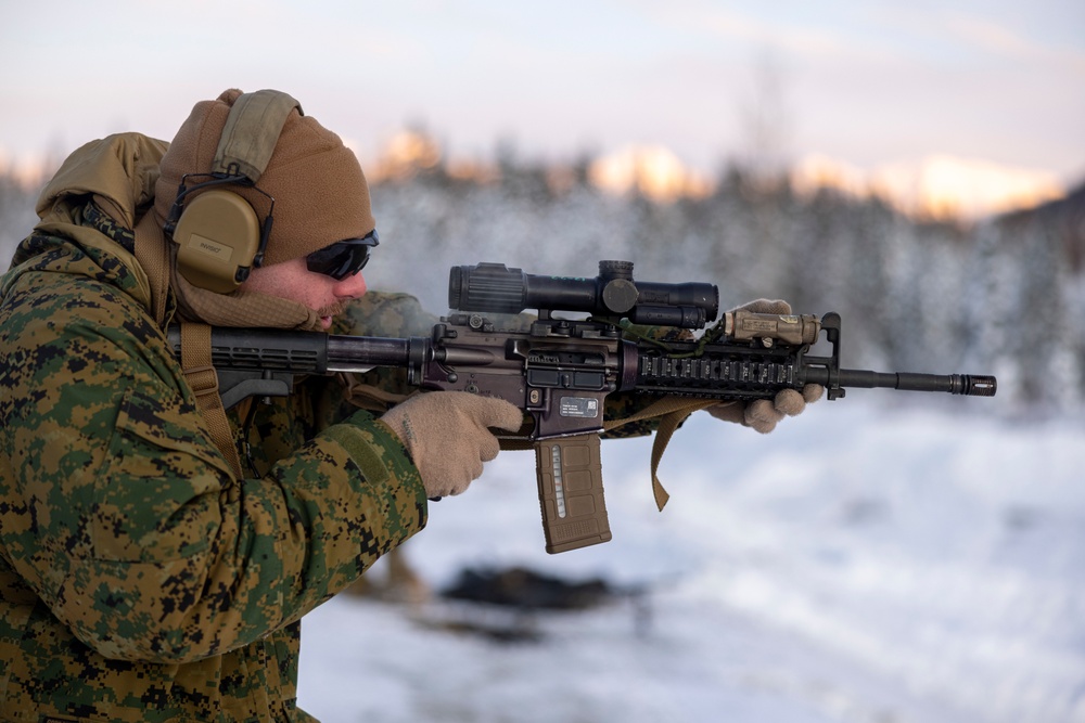 2d Reconnaissance Battalion Participates in Cold Weather Training