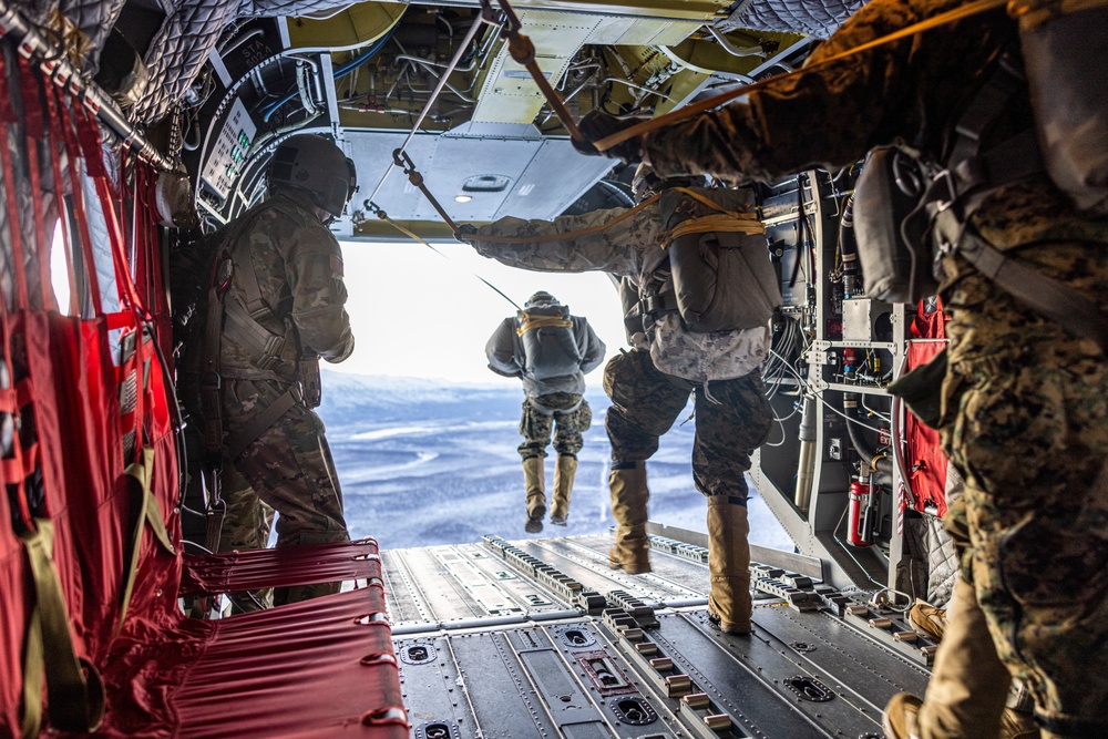 2d Reconnaissance Battalion Participates in Cold Weather Training