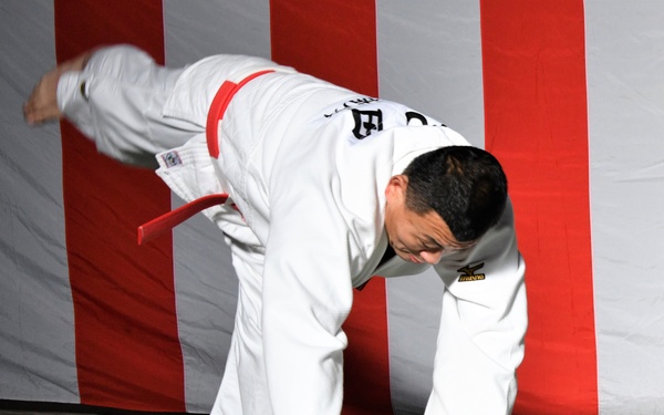 NAVSUP FLC Yokosuka Sailors experience Japan’s year-end tradition