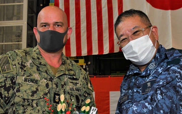NAVSUP FLC Yokosuka Sailors experience Japan’s year-end tradition
