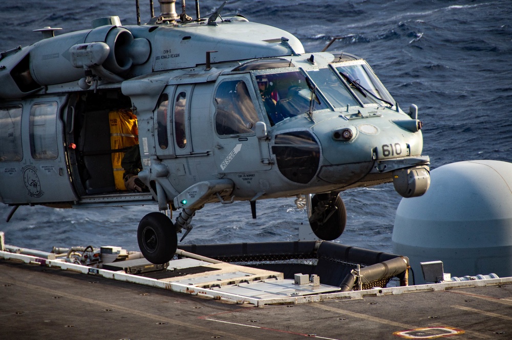 USS Ronald Reagan (CVN 76) combat systems and helicopter operations