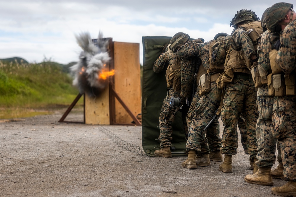 MWSS-171 COMES TO OKINAWA FOR FIELD OP | DEMOLITION RANGE