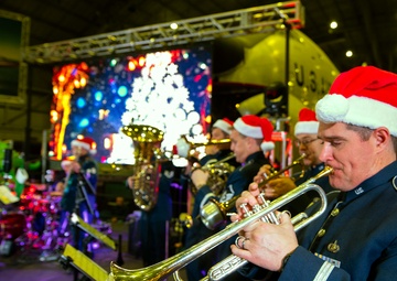 Band of Flight delivers holiday spirit