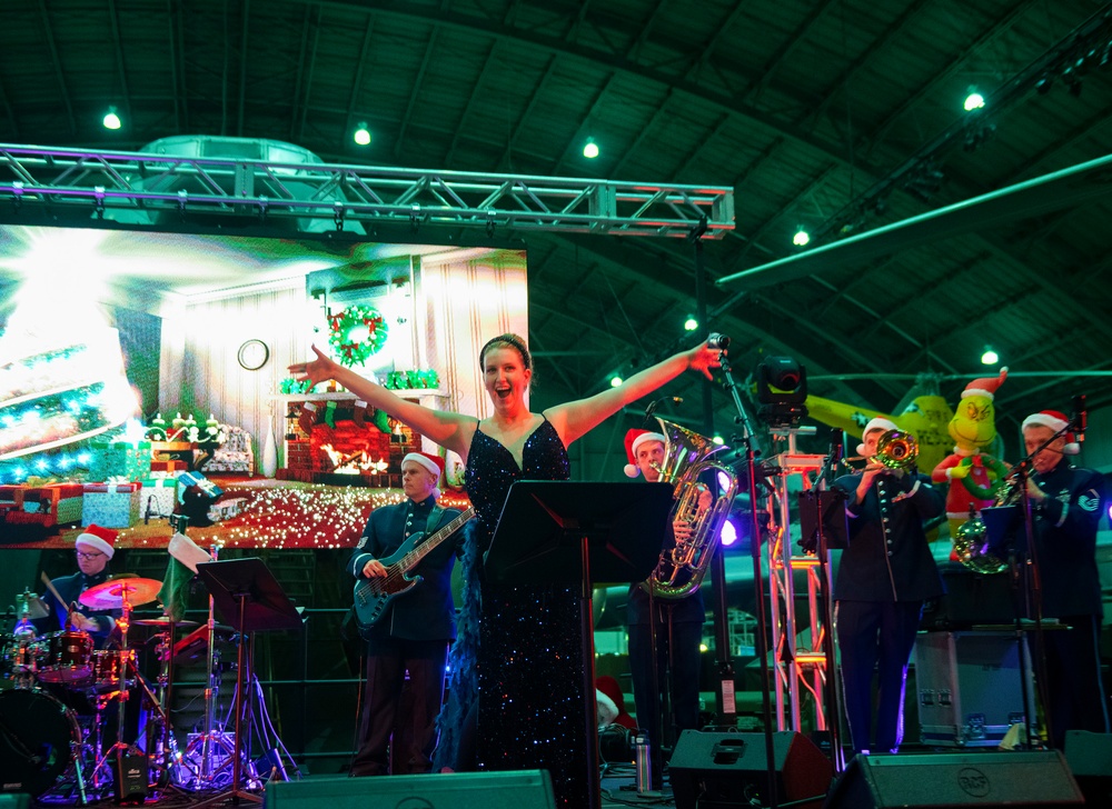 Band of Flight delivers holiday spirit