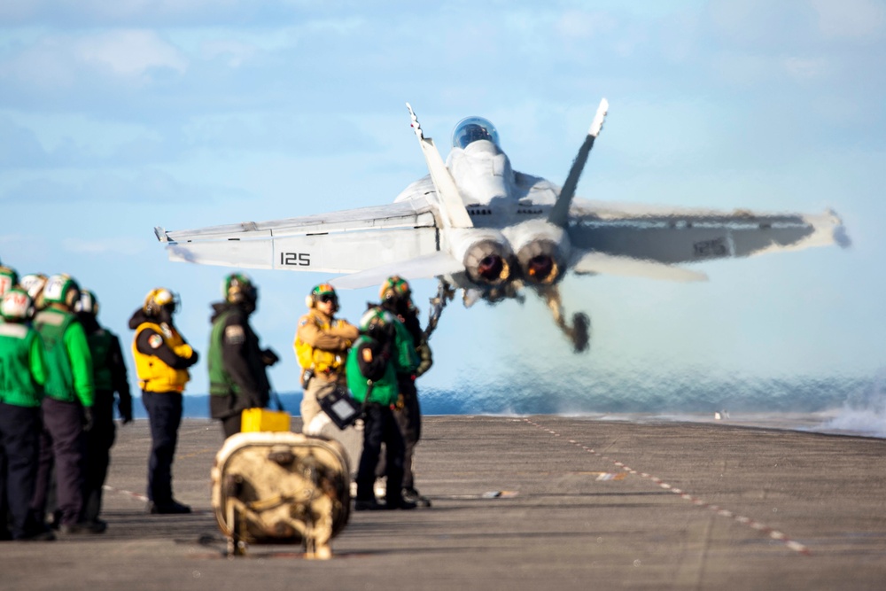 Abraham Lincoln conducts flight operations