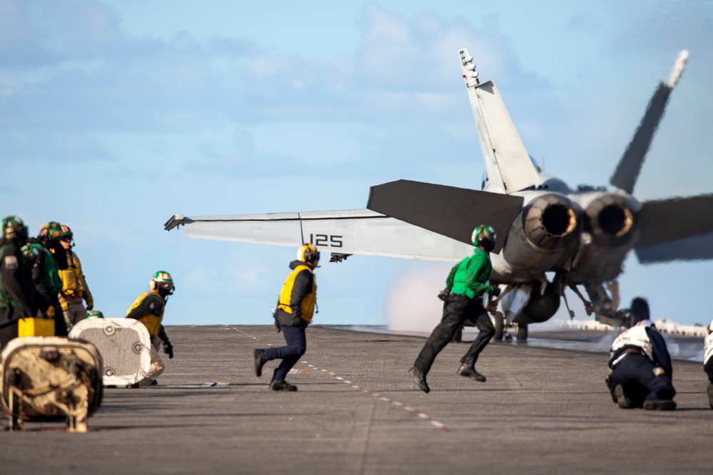 Abraham Lincoln conducts flight operations