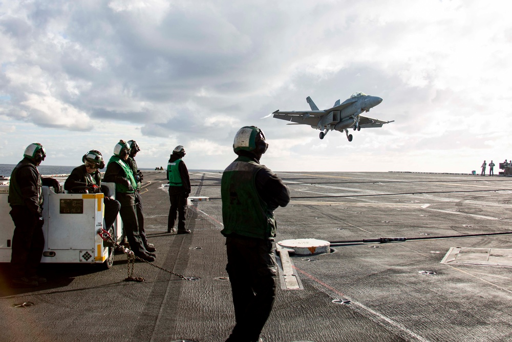 Abraham Lincoln conducts flight operations