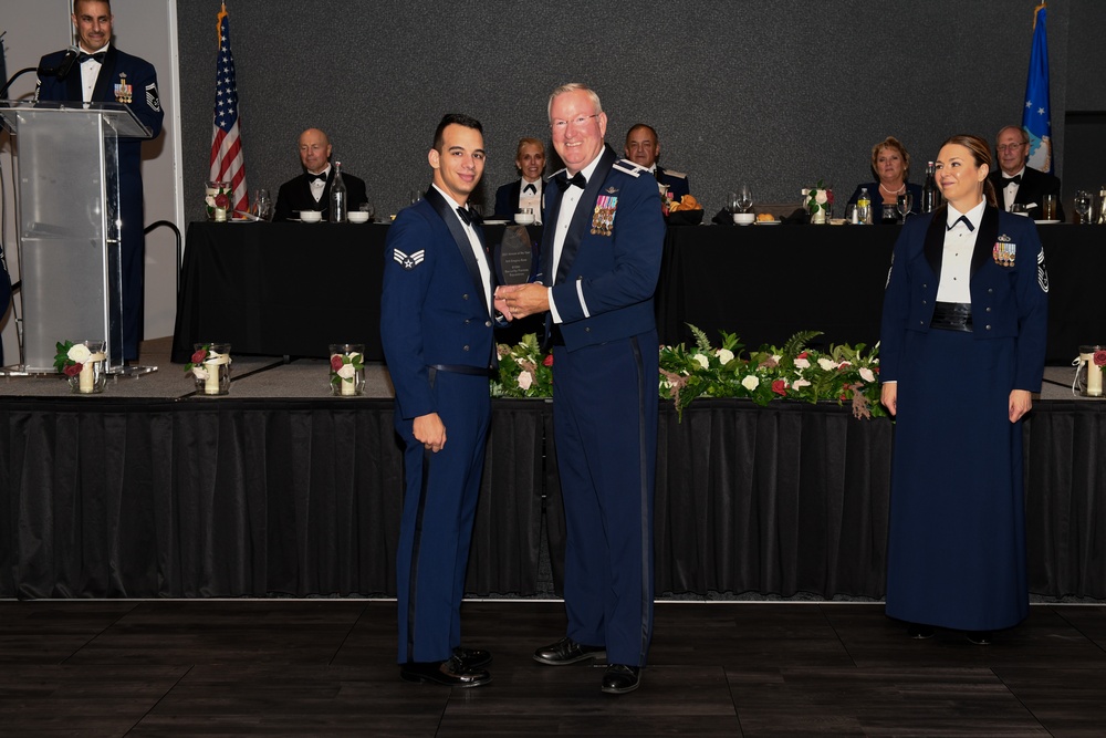 Military ball celebrates Air Force’s 75th anniversary