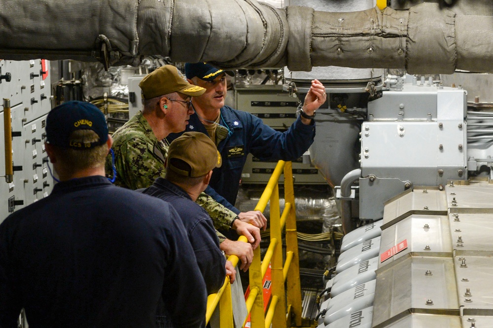 ESG-3 VISITS USS GABRIELLE GIFFORDS (LCS 10)