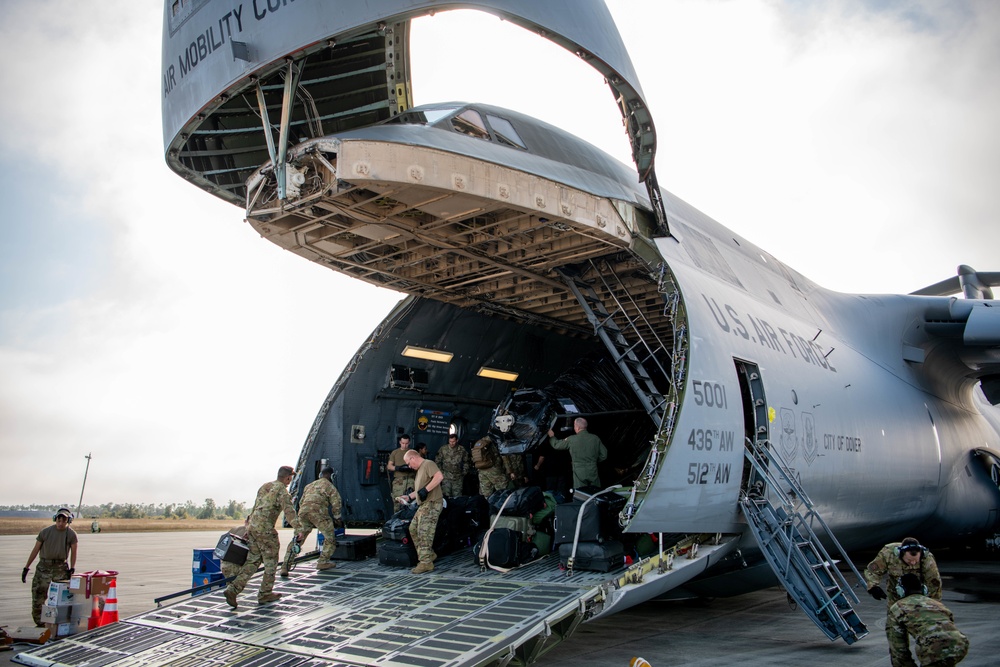 Retired F-22 Raptor is Loaded Into C-5 Galaxy