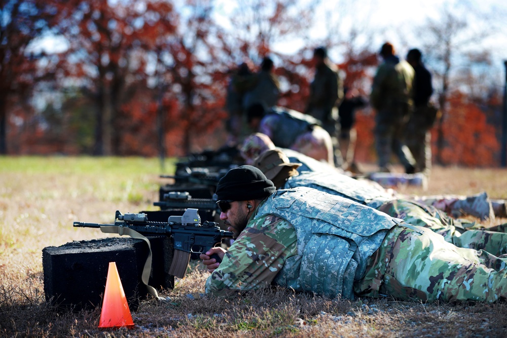 Green Berets and Royal Saudi Special Security Forces Exercise