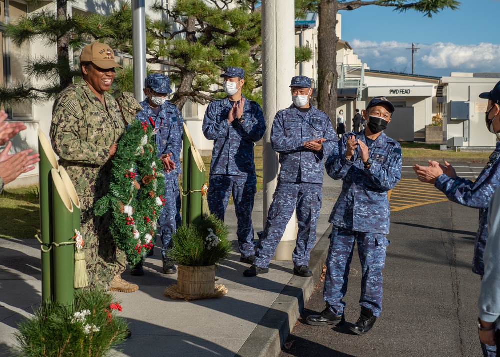 U.S. Navy and JMSDF Holiday Cultural Exchange