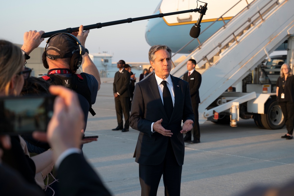 U.S. Secretary of State visits AUAB