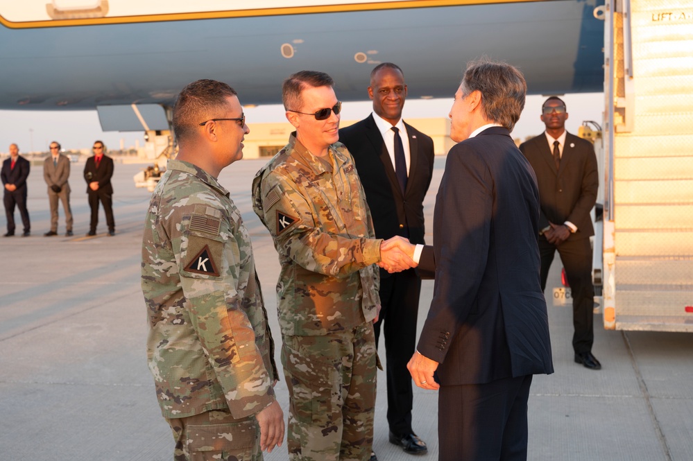 U.S. Secretary of State visits AUAB
