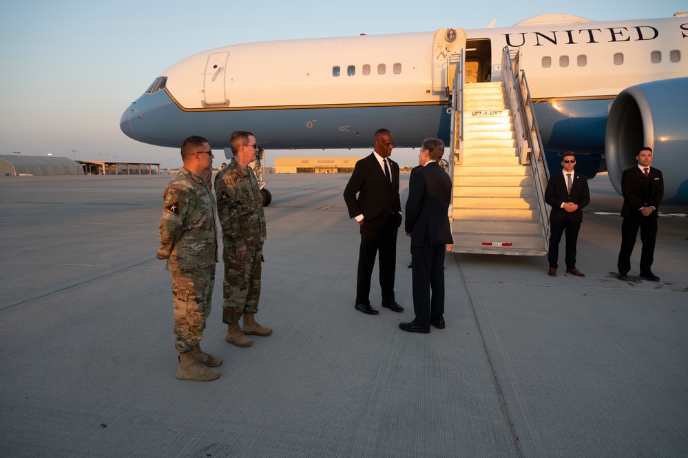 U.S. Secretary of State visits AUAB