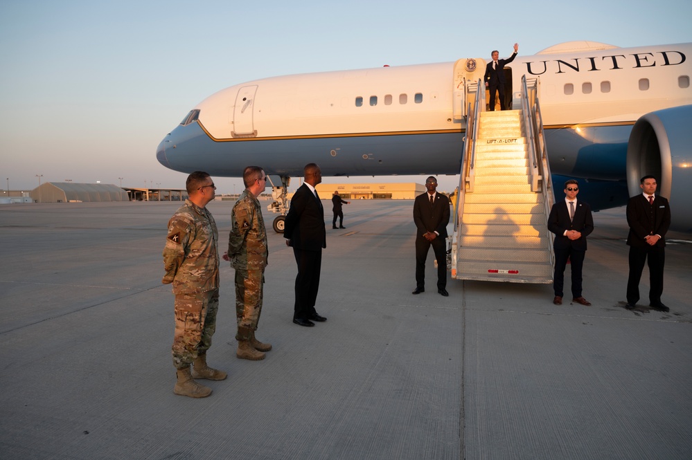 U.S. Secretary of State visits AUAB