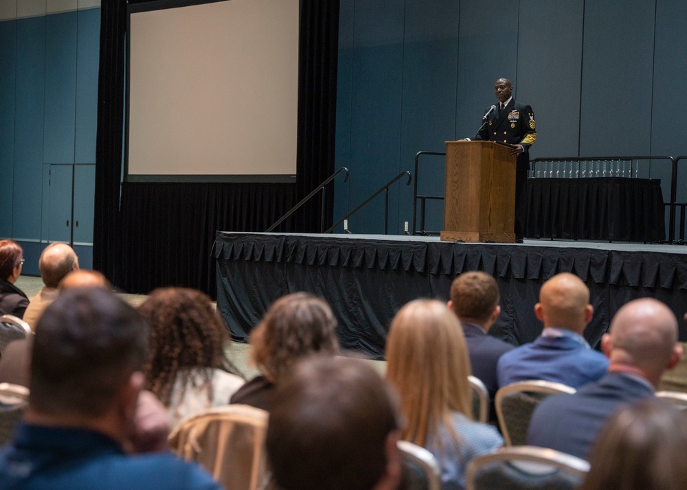 Fleet CMC addresses leadership course graduates