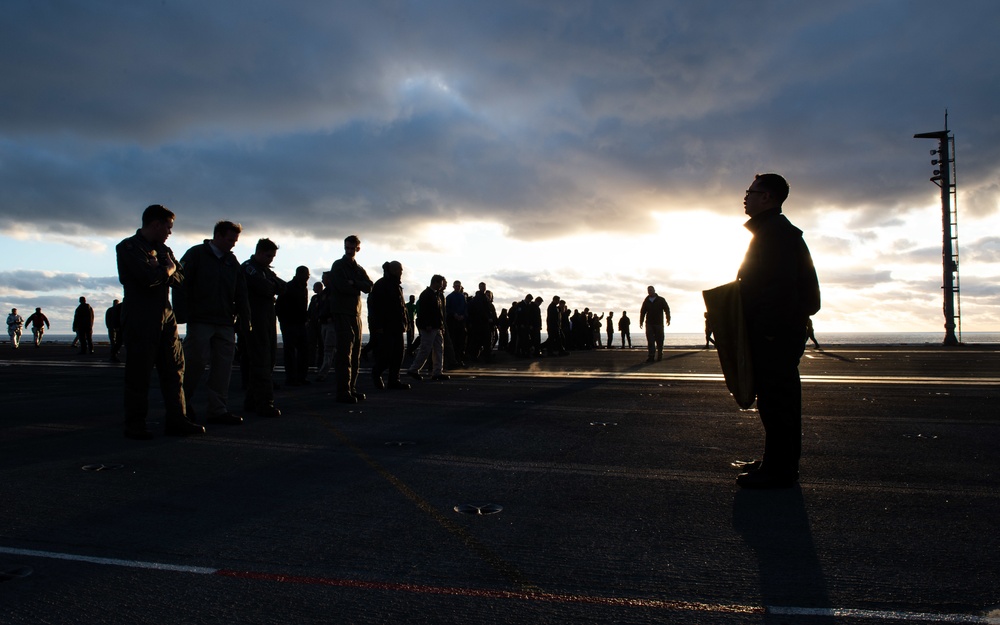 USS Carl Vinson (CVN 70) Flight Deck Operations