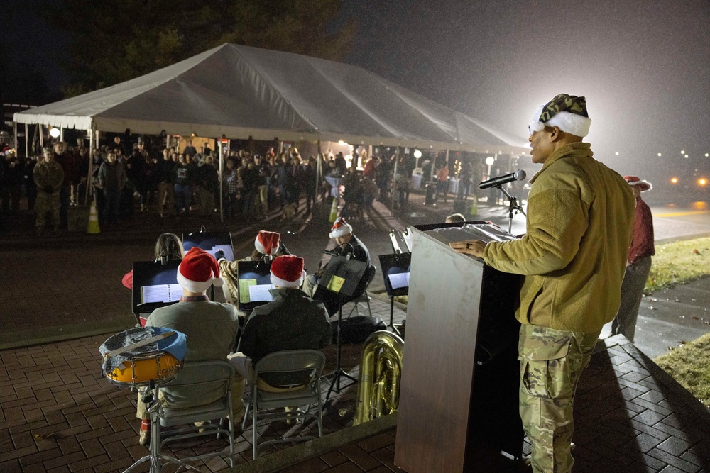 1st TSC children, commander usher in holiday season with tree lighting