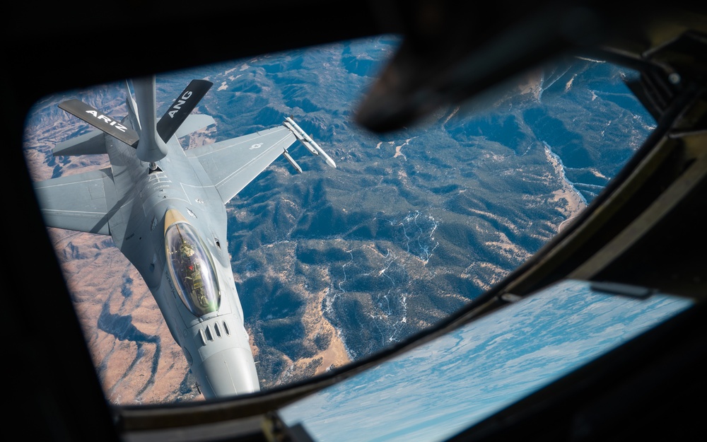 161st ARW KC-135 refuels Buckley F-16’s