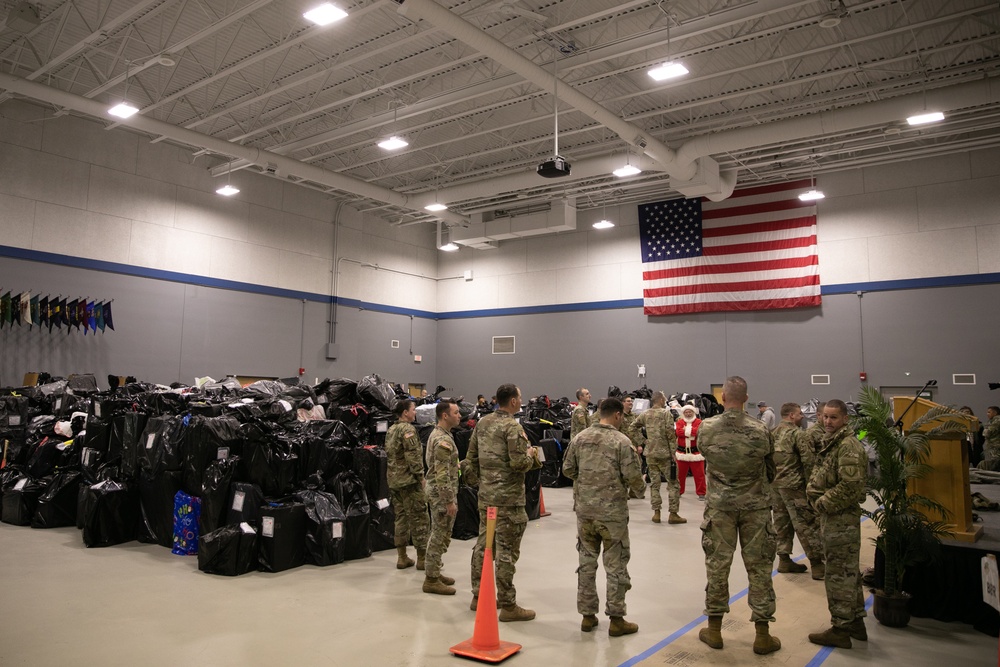 New Hampshire National Guard Assists with Operation Santa Claus