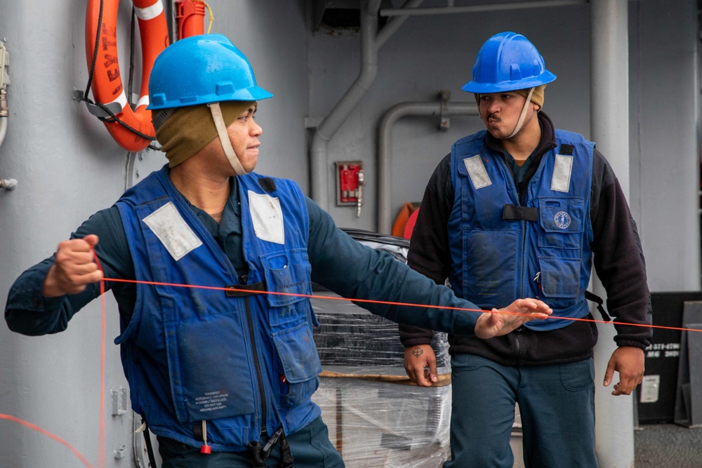 USS Leyte Gulf (CG 55) Completes Replenishment-at-Sea