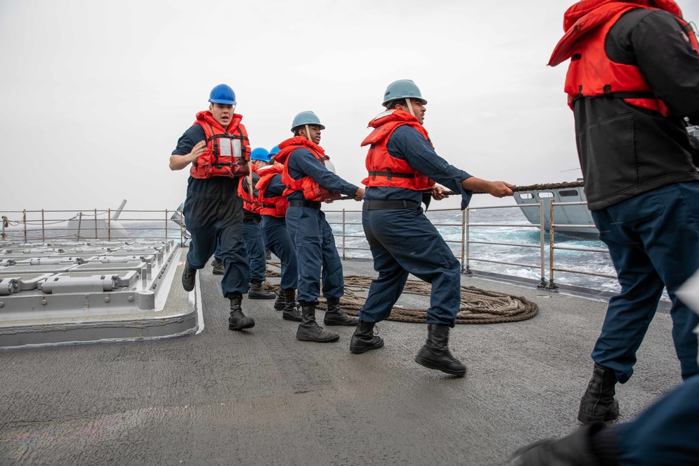 USS Leyte Gulf (CG 55) Completes Replenishment-at-Sea