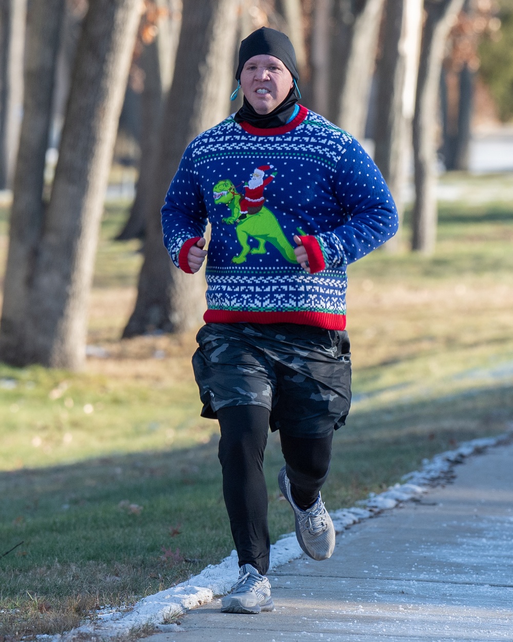 FSS hosts Ugly Sweater 5k