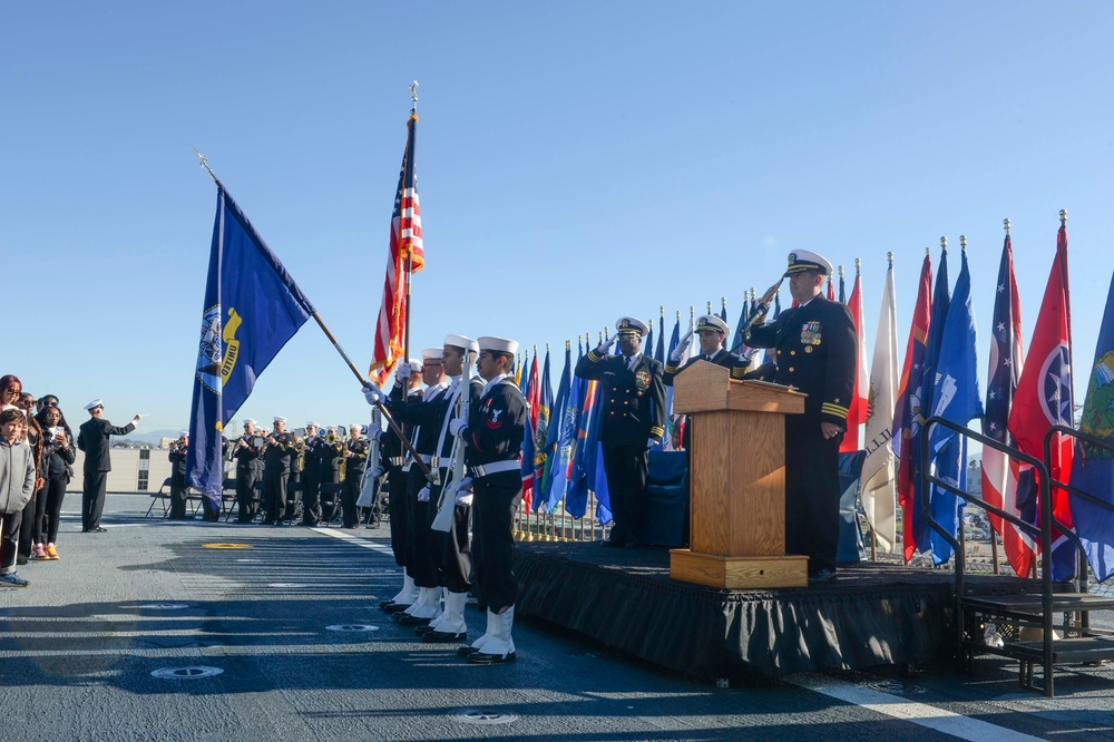 USS Gabrielle Giffords (LCS 10) Gold Crew Holds Change of Command