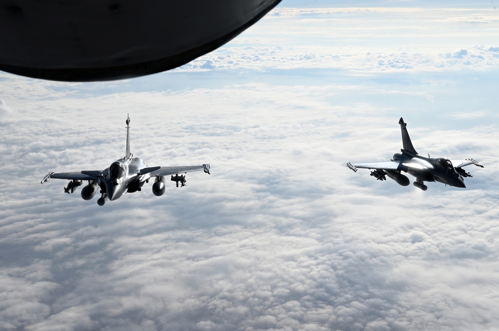 U.S. Air Force, French Navy Charles de Gaulle Carrier Strike Group aircraft conduct interoperability exercise