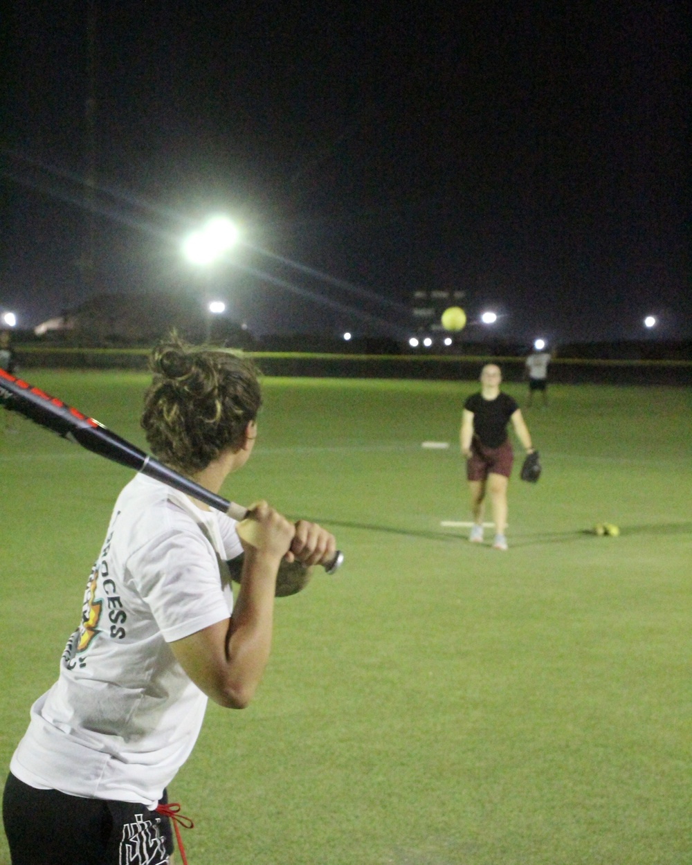 252QM softball