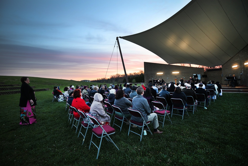 Fort Knox Garrison chaplain delivers message of hope at frigid Easter sunrise service