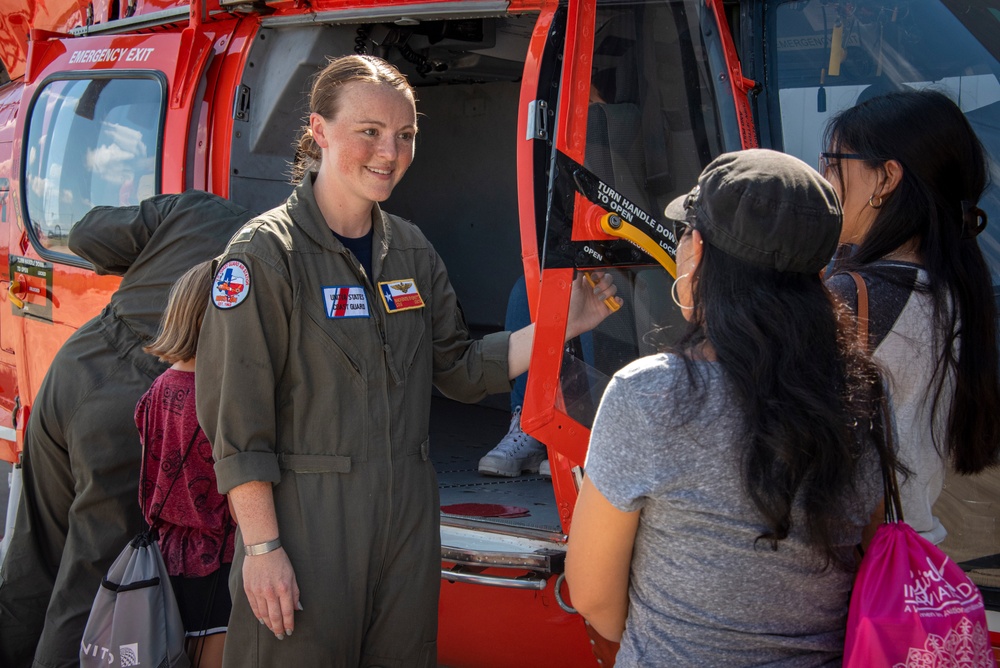 Coast Guard aviators participate in Girls in Aviation event in Houston, Texas