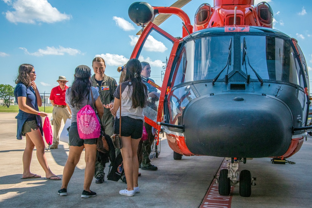 Coast Guard aviators participate in Girls in Aviation event in Houston, Texas