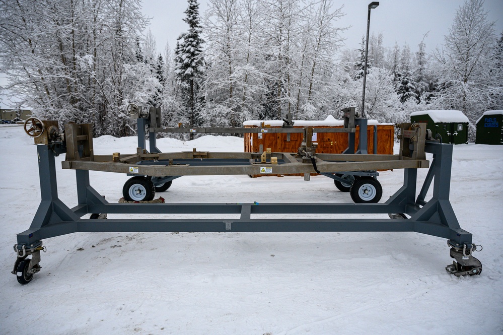 354th MXS’ innovative canopy trailer mount enhances Arctic readiness