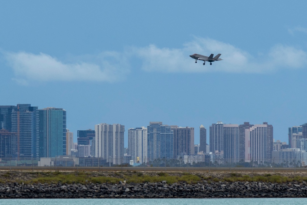 Marine Fighter Attack Squadron 314 Arrives at Pacific Edge 2022