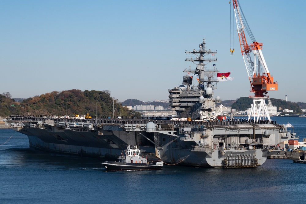 USS Ronald Reagan returns to CFAY