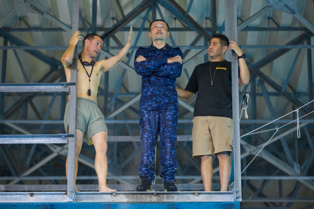 U.S. Marines, JMSDF take part in Bilateral Swim Qualification