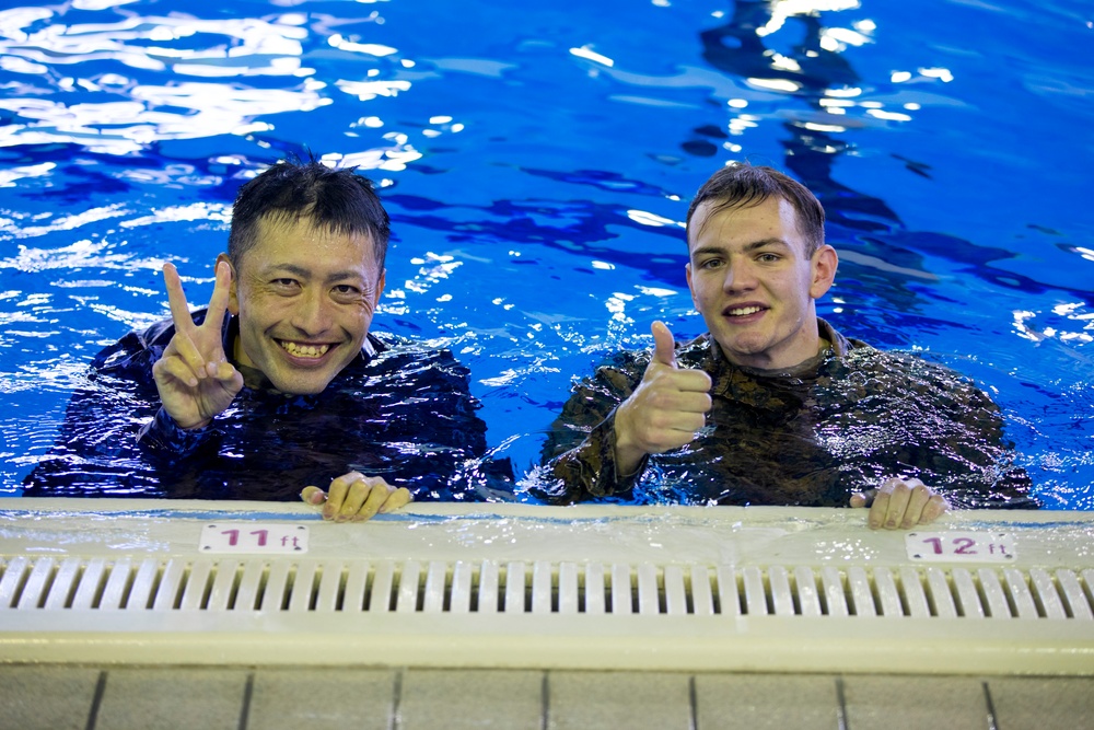 U.S. Marines, JMSDF take part in Bilateral Swim Qualification