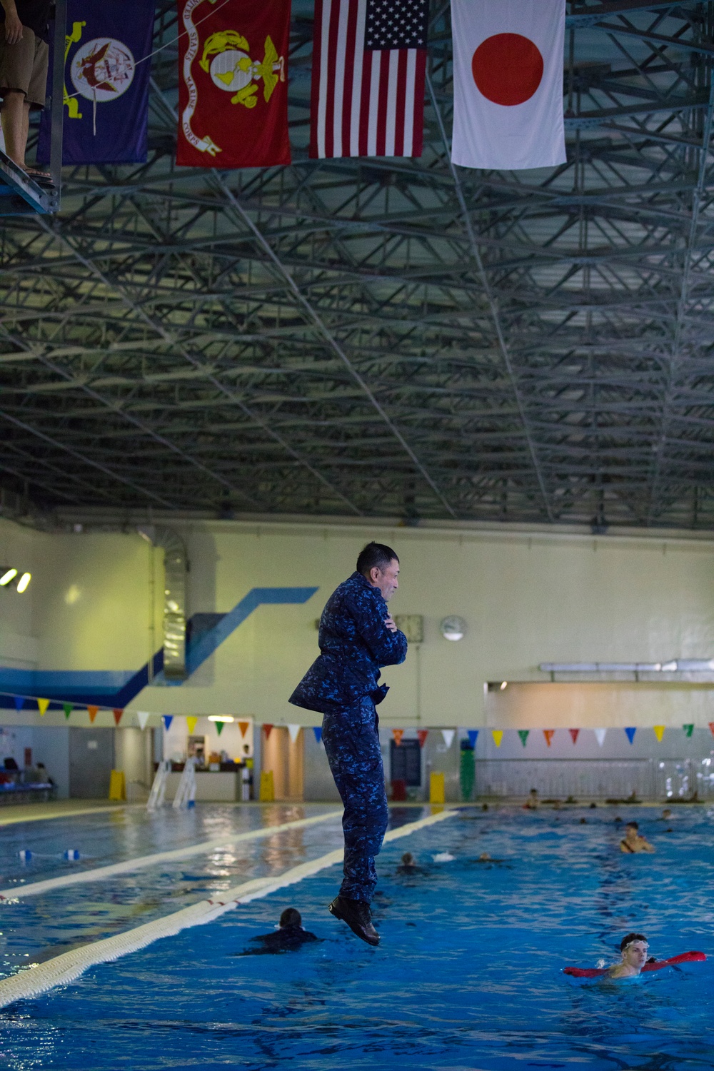 U.S. Marines, JMSDF take part in Bilateral Swim Qualification