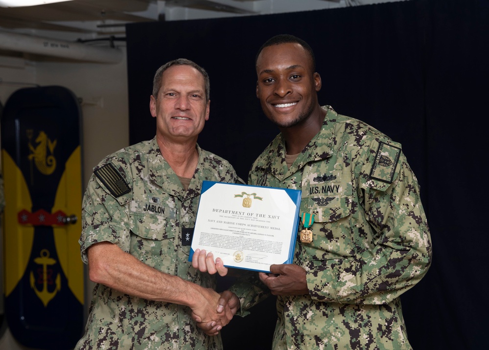 Commander, Submarine Force, U.S. Pacific Fleet Presents Awards to ESL Sailors of the Year