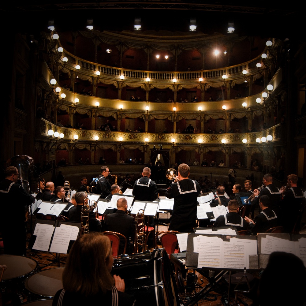 NAVEUR-NAVAF Band performs holiday concert at Teatro Garibaldi