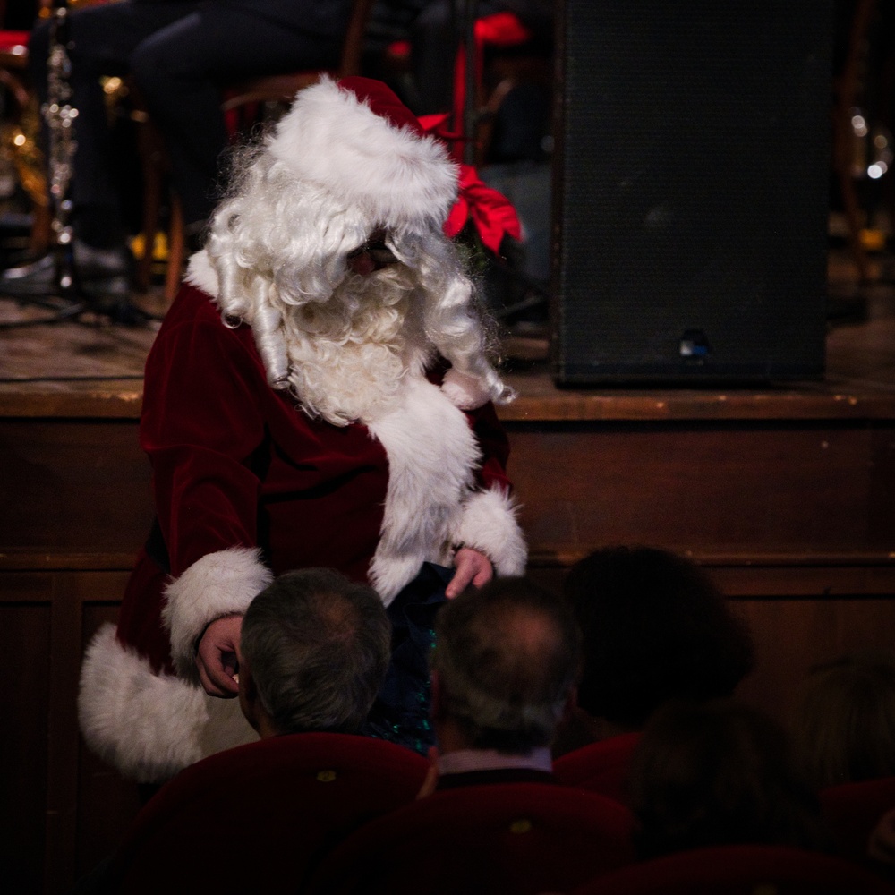 NAVEUR-NAVAF Band performs concert at Teatro Garibaldi
