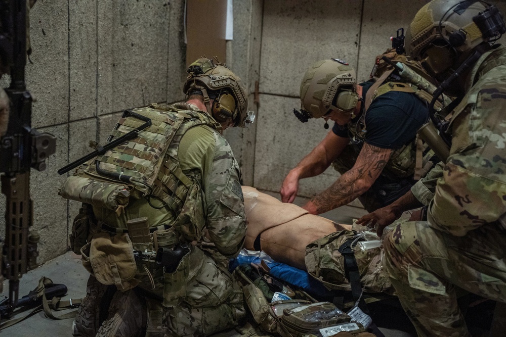 7th Special Forces Group (Airborne) Green Berets Perform Live Fire Dismounted Maneuvers