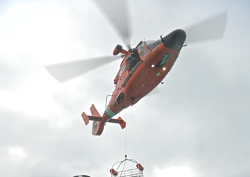 Coast Guard Station Islamorada conducts hoist training with Air Station Miami